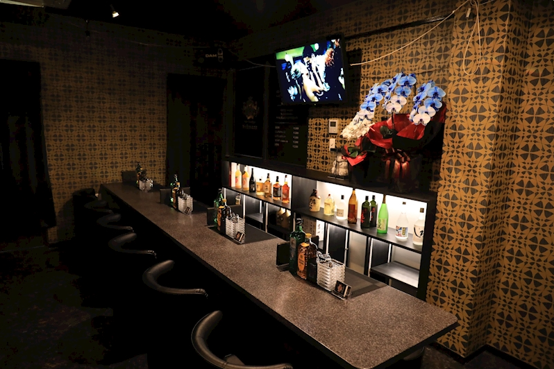 BAR COUNTER